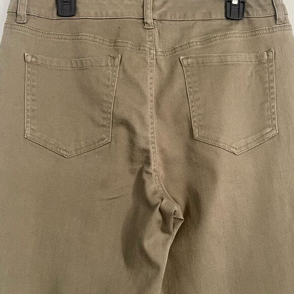 One 5 One- High Waist Raw Hem Jeans Color: Olive Size: 14/32 - Picture 6 of 12